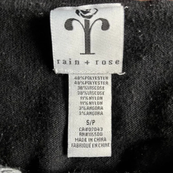 Black Sweater w/floral outline - Picture 4 of 5